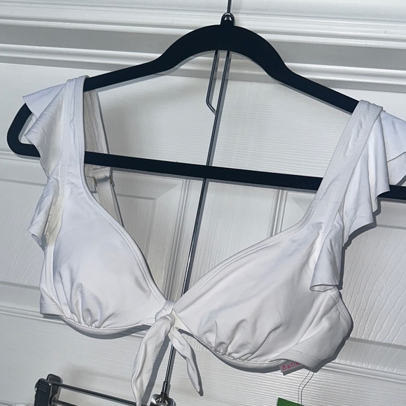 Lilly Pulitzer White Bikini Set ruffles and ties - Picture 5 of 10